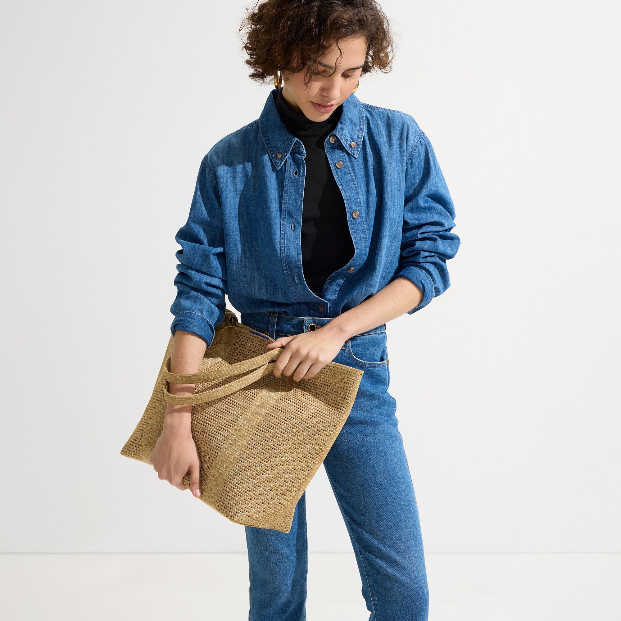 The Lightweight Tote - Golden Perf