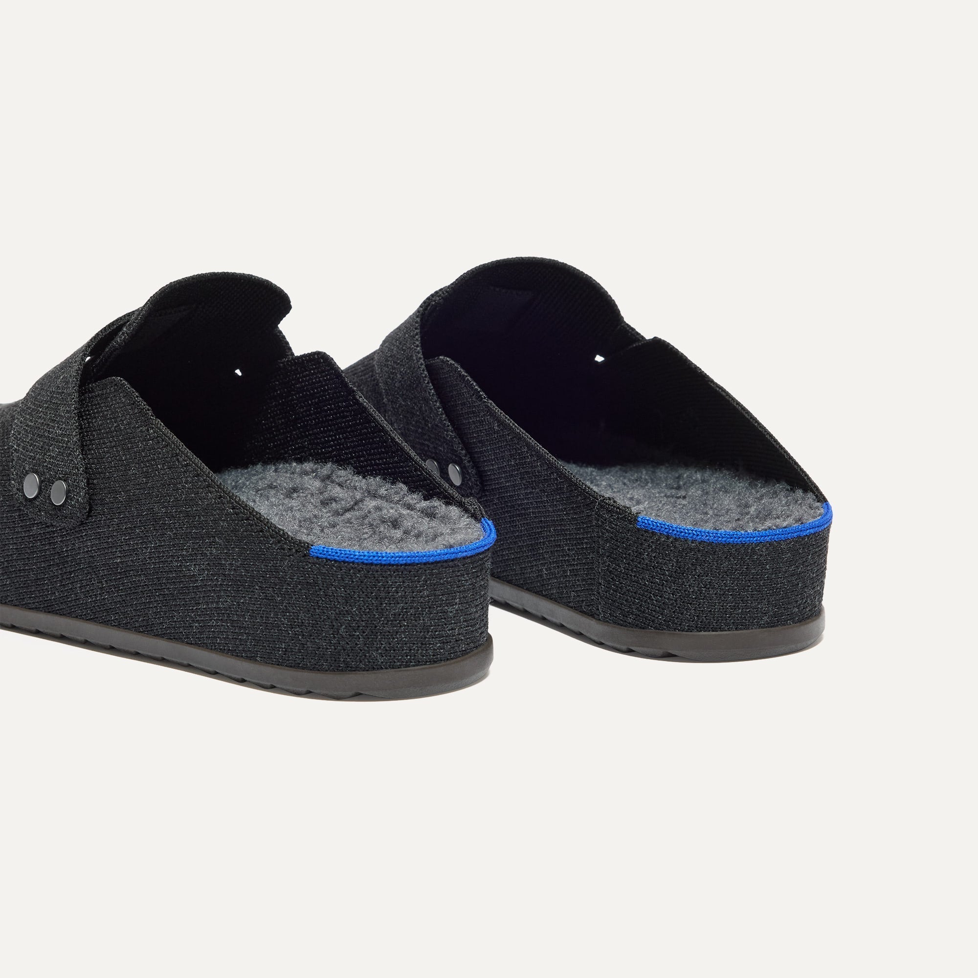 The Men's Cozy Clog - Black